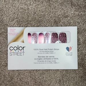 Color Street Nail Strips: Rule of Plum